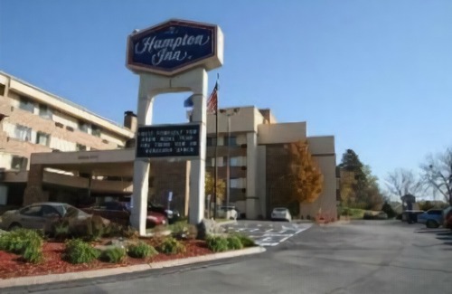Omaha Hotel | AmericInn by Wyndham Omaha