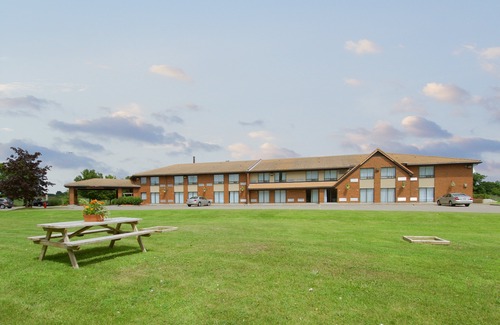 Cobourg Hotel | Comfort Inn Cobourg