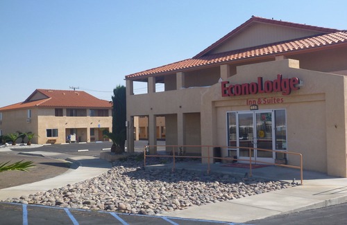 Ridgecrest Hotel | Econo Lodge Inn & Suites Near China Lake Naval Station