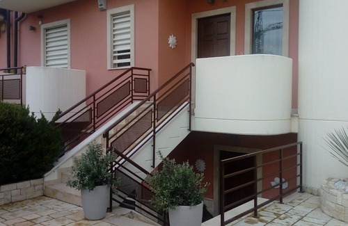 Bitritto Hotel | B&B Villa Rosa