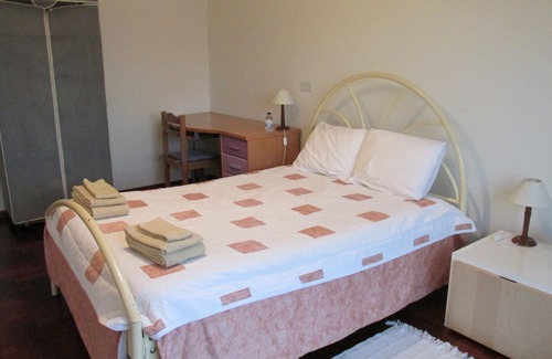 Corroios Hotel | Homestay Marialva Park