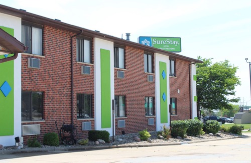 Cedar Rapids - Iowa City Hotel | SureStay Hotel by Best Western Cedar Rapids