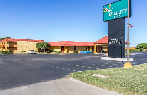 Ada Hotel | Quality Inn Ada Near University