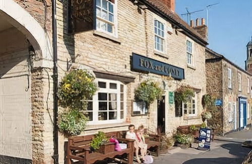 South Cave Hotel | The Fox and Coney Inn