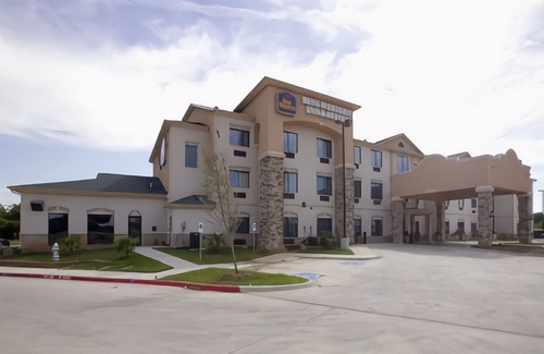 Burleson Hotel | Best Western Plus Burleson Inn & Suites