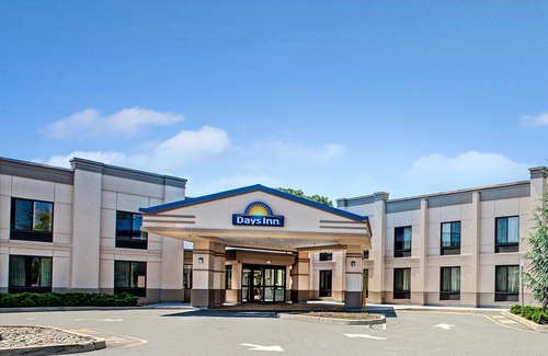 Parsippany Hotel | Days Inn by Wyndham Parsippany