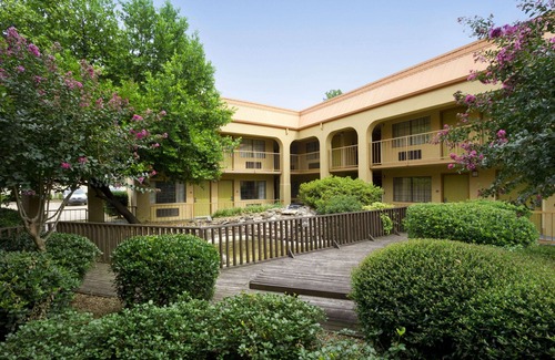 Southaven Hotel | Days Inn by Wyndham Southaven MS