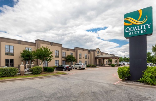 Sherman Hotel | Quality Suites Sherman