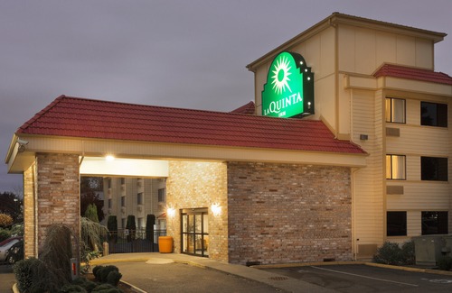 Paine Field-Lake Stickney Hotel | La Quinta Inn by Wyndham Everett