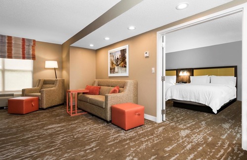 Southwest Raleigh Hotel | Hampton Inn & Suites Raleigh/Cary I-40 (Pnc Arena)