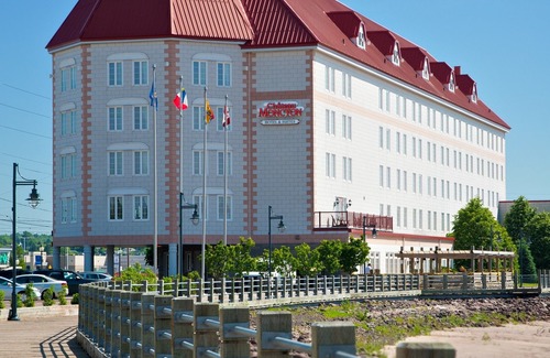 Moncton Hotel | Chateau Moncton Trademark Collection by Wyndham