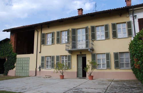 Bramairate Hotel | B&B Cascina Bricchetto
