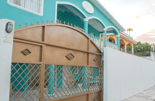 Reparto Ibarra Hotel | Agua Dulce