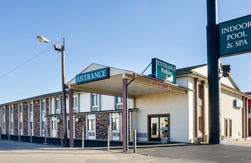 Hays Hotel | Quality Inn Hays I-70