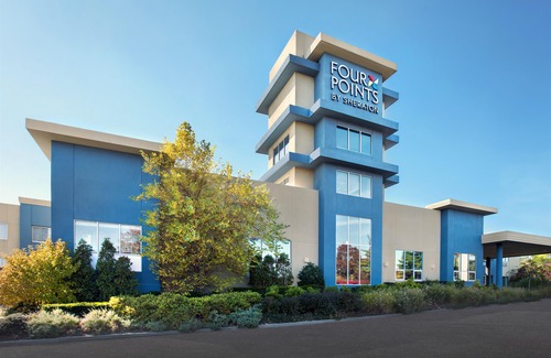 Plainview Hotel | Four Points by Sheraton Melville Long Island