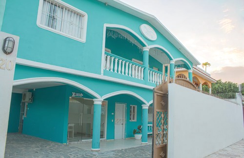Reparto Ibarra Hotel | Agua Dulce