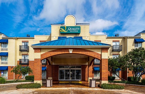 North San Antonio - SAT Hotel | Quality Suites