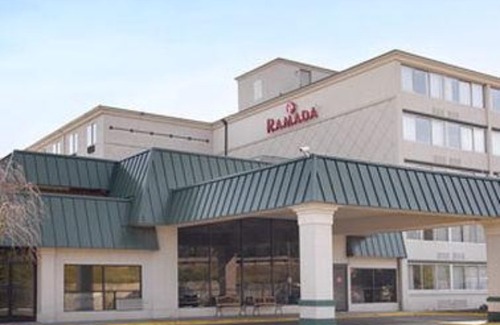 Rochelle Park Hotel | Ramada by Wyndham Rochelle Park Near Paramus