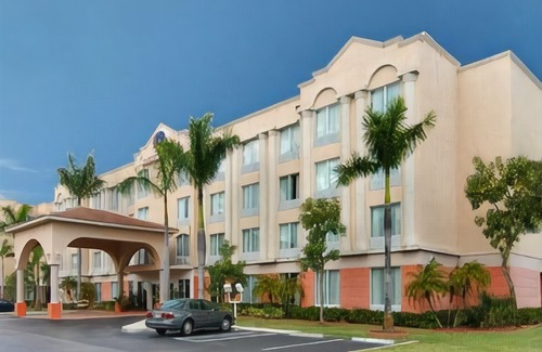 Tamarac Hotel | Comfort Suites Sawgrass