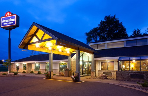 Chippewa Falls Hotel | AmericInn by Wyndham Chippewa Falls