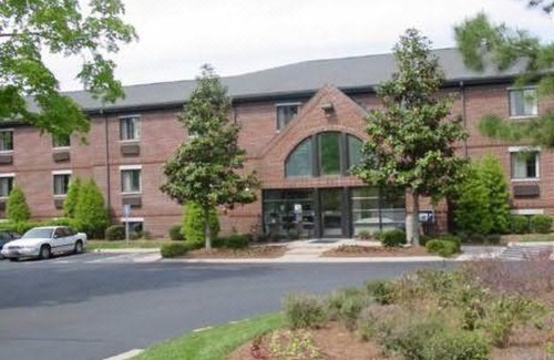 Cary Hotel | Extended Stay America Suites - Raleigh - Cary - Harrison Ave