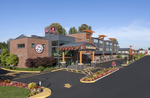 Port Coquitlam Hotel | Poco Inn and Suites Hotel and Conference Center