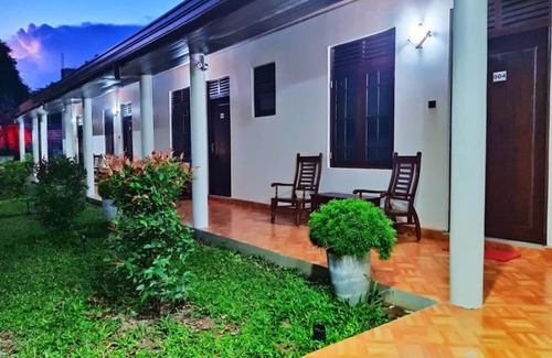 Mahasenpura Hotel | Blue Water Lily Yala