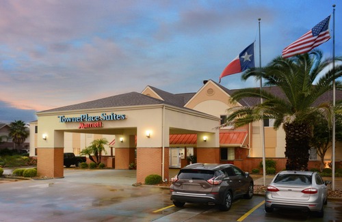Clute Hotel | TownePlace Suites by Marriott Lake Jackson Clute