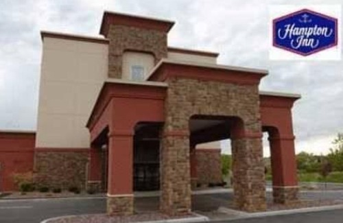 Watertown Hotel | Hampton Inn Watertown