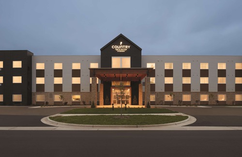 Fort Atkinson Hotel | Country Inn & Suites by Radisson, Ft. Atkinson, WI