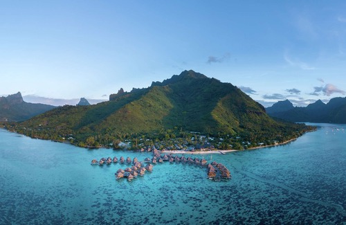 Pihaena Hotel | Hilton Moorea Lagoon Resort and Spa