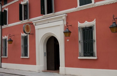 Pomponesco Hotel | Albergo Trattoria Il Leone
