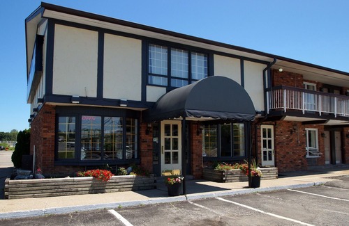 York - Haig Hotel | Canadas Best Value Inn St. Catharines