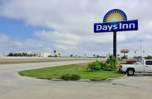 McAllen Hotel | Days Inn by Wyndham McAllen