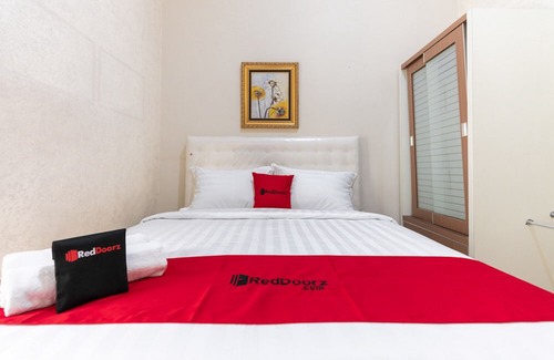 Panakkukang Hotel | RedDoorz @ Pengayoman Panakkukang 3
