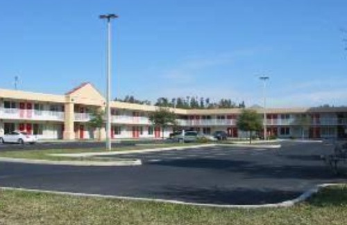 Melbourne Hotel | Days Inn by Wyndham Melbourne
