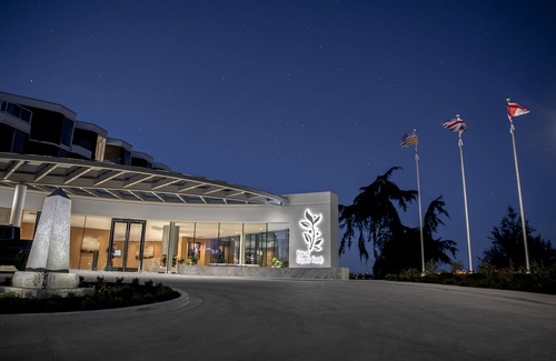Inner Harbour Hotel | Inn at Laurel Point