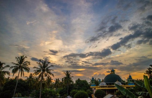 Mangsit Hotel | Norton Homestay