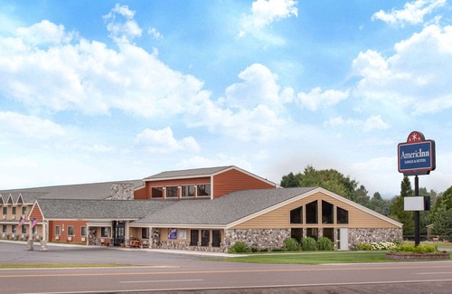 Laurium Hotel | AmericInn by Wyndham Calumet