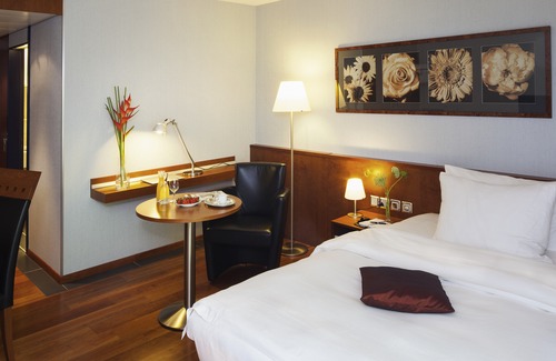 Egerkingen Hotel | Mövenpick Hotel Egerkingen