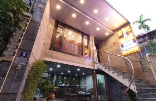 Dong Da Hotel | HOVI HOANG CAU 3