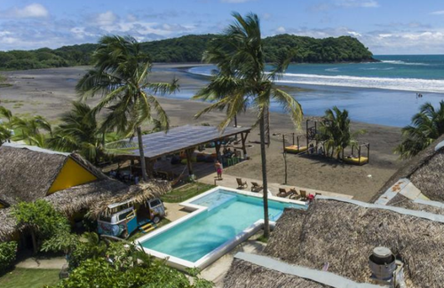 Las Escobas del Venado Hotel | Selina Playa Venao