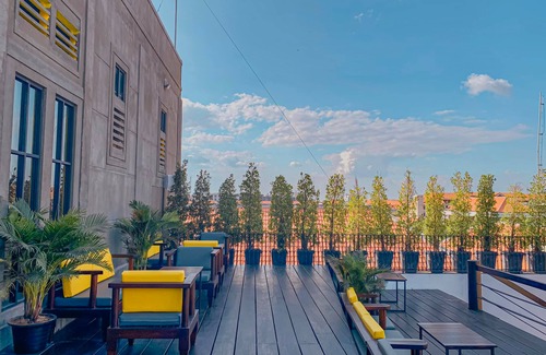 Downtown Siem Reap Hotel | The Twizt - Lifestyle Hostel