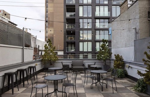 Bowery Apartment | Kasa Lantern LES | Excellent King Studio + NYC