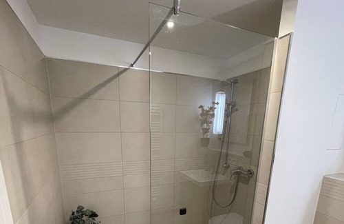 Gohlis Apartment | Loft Bw29 Zentrum - Freizeit & Arbeit - 6personen - Wifi