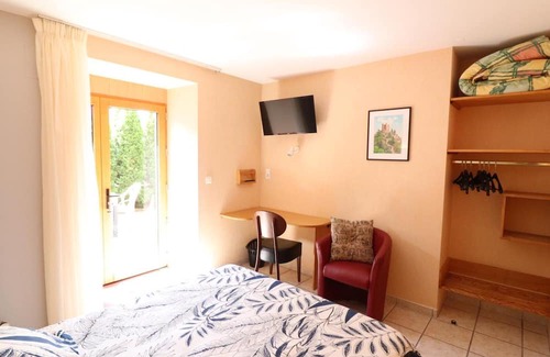 Saint-Flour Cottage | Gite Saint-Flour, 2 bedrooms, 5 persons