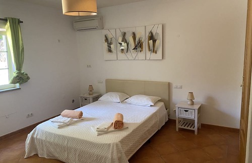 Calicos Villa | Villa Colibri heated pool, jacuzzi,cinema, air cond, games room,wifi,