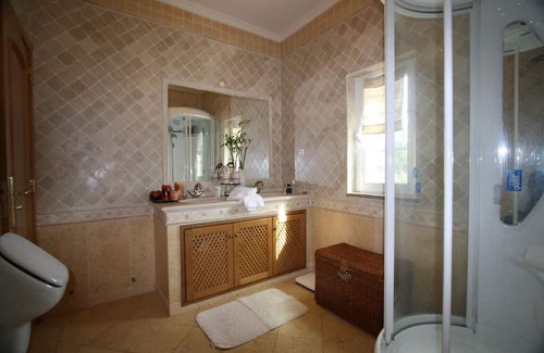 Calicos Villa | Villa Colibri heated pool, jacuzzi,cinema, air cond, games room,wifi,