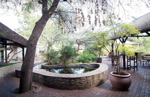 Windhoek House | Minutes Away from Haven Zoological Park! 2 Relaxing Chalets w/ Patio, Pool!