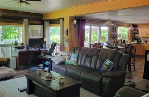 Kirkfield Cabin | Rustic Waterfront Cottage